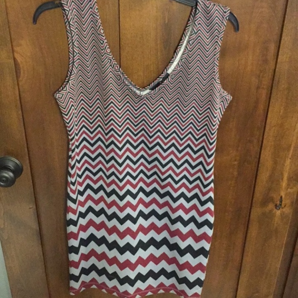 Boutique Form Fitting Black & Maroon JACK Dress